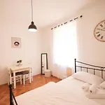 Daire Cozy Studio In City Centar Stosija *