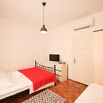 Daire Cozy Studio In City Centar Stosija *