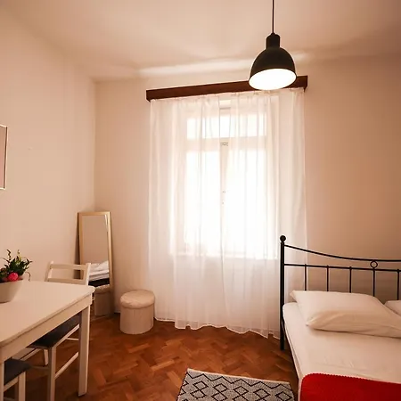 Cozy Studio In City Centar Stosija 자다르