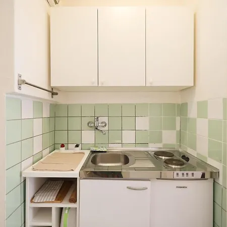 Cozy Studio In City Centar Stosija Apartamento *