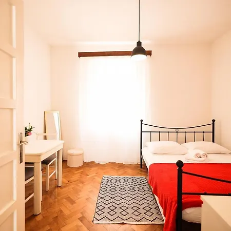 Cozy Studio In City Centar Stosija 公寓 扎达尔