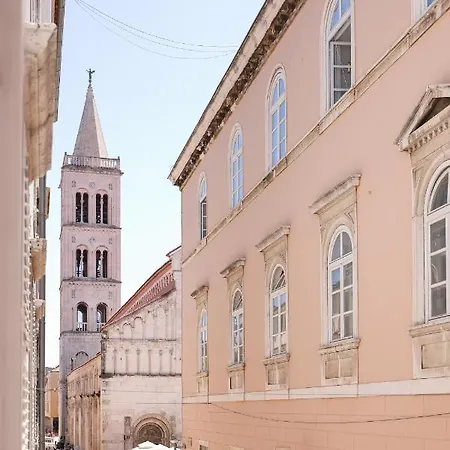 Cozy Studio In City Centar Stosija 扎达尔