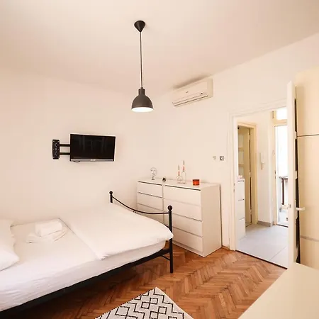 公寓 Cozy Studio In City Centar Stosija